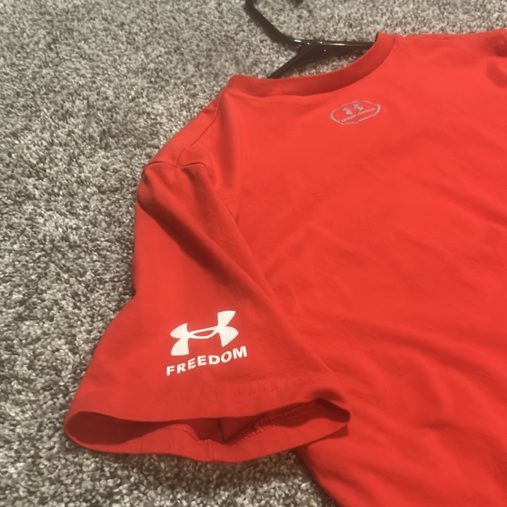 YOUTH XL UNDER ARMOR RED AMERICA LOGO - Picture 4 of 4